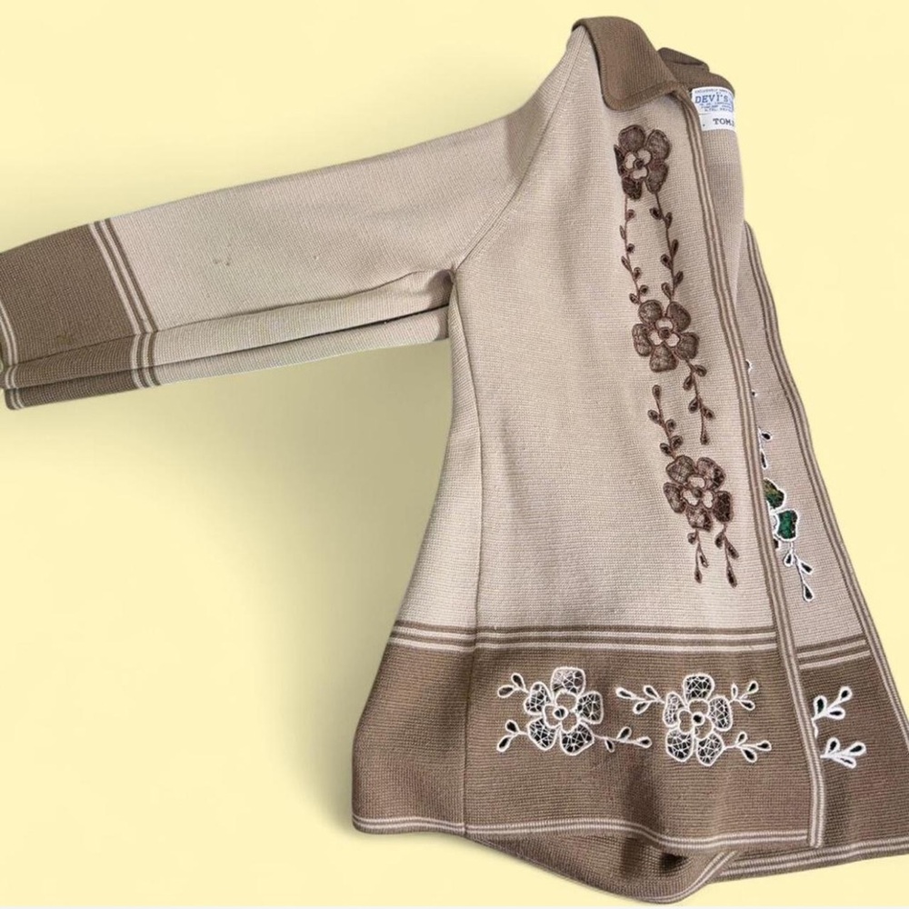 Vintage Floral Embroidered Beige and Brown Cardigan
